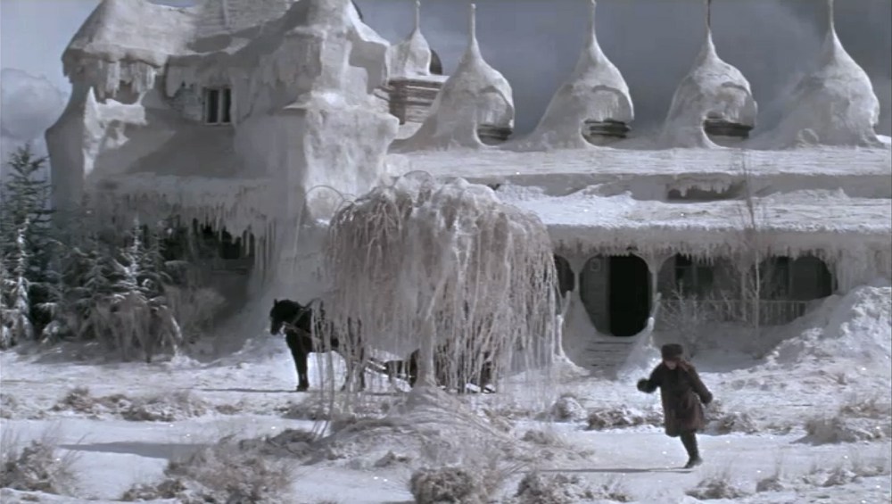 Dr-Zhivago-house-exterior